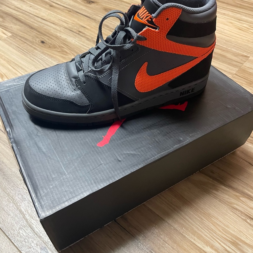 Nike Black and Orange Sneakers High-Top Style